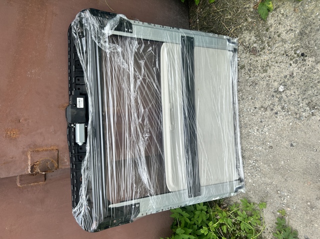 Деталі люків облицювання кузова GKL469840A75 MAZDA