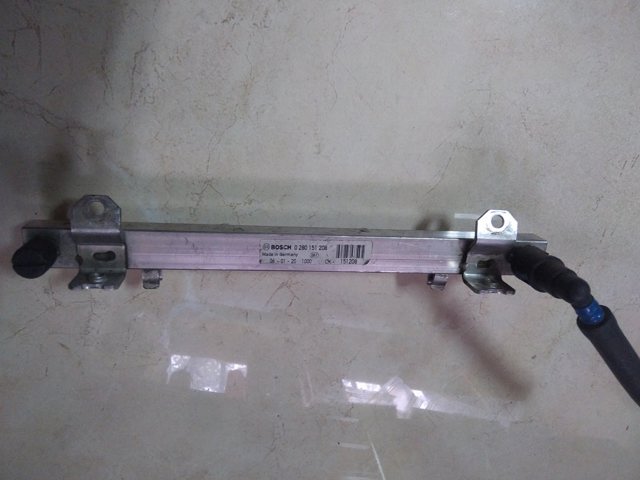 Паливна рампа 0280151208 BOSCH