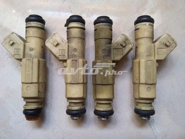 Форсунка вприску палива 0280155820 BOSCH