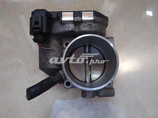 Дросільна заслінка в зборі 06A133062G VAG