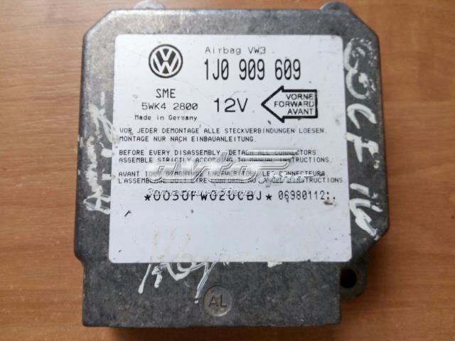 Блок управління airbag 1J0909609 VAG