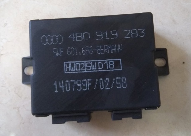 Модуль керування (ЕБУ) парктроніком 4B0919283 VAG