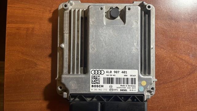 Модуль управління двигуном 4L0910401 VAG