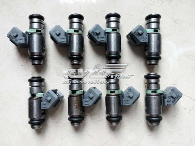 Форсунка паливна Skoda Octavia I A4