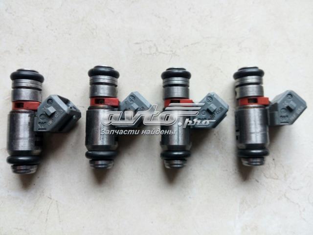 Форсунка вприску палива IWP058 MAGNETI MARELLI