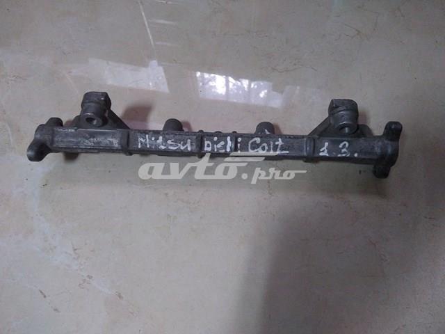Паливна рампа MD322720 MITSUBISHI