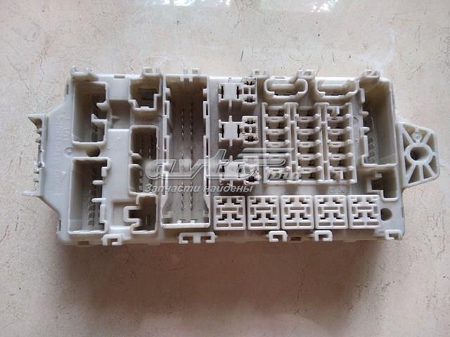 Коробка запобіжників MR952263 MITSUBISHI