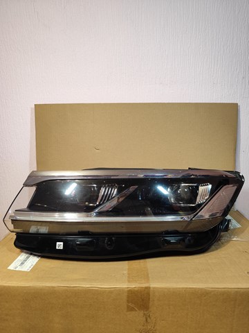 Фара 761941773 VAG