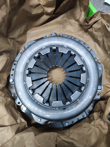Зчеплення в зборі 801502 VALEO