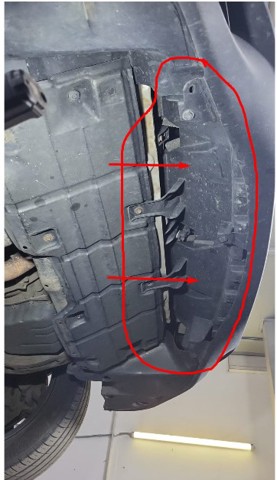 Повітропровід / дефлектор радіатора, нижній 5387248010 TOYOTA