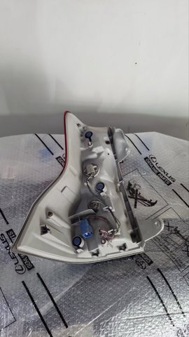 Задній правий стоп 8155160890 TOYOTA