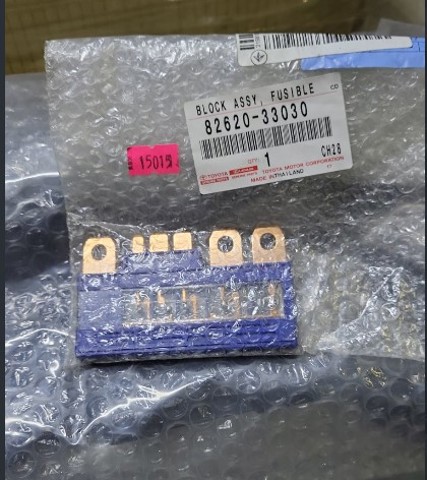 Реле запобіжників 8262033030 TOYOTA