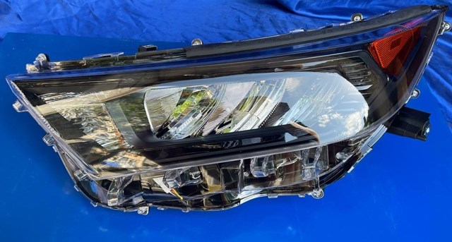 Основна фара в зборі ліва 811500R152 TOYOTA