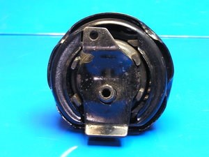 Права подушка двигуна A151001310BA CHERY