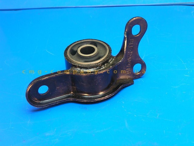С/блок нижнього важеля B112909110 CHERY