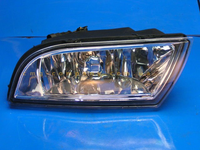 Туманка права B113732020 CHERY