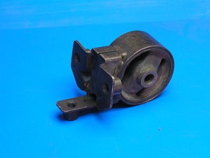 Передня опора двигуна S211001510 CHERY