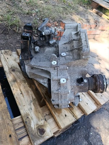 Корпус КПП 02T301103AB VAG
