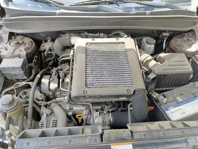 Охолоджувач наддувочного повітря 2827027810 HYUNDAI