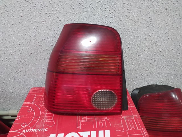 Задня ліва фара 38030748 VAG