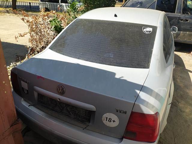 Кришка багажника кузова 3B5827025C VAG