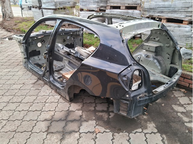 Крило заднє ліве 41217131017 BMW