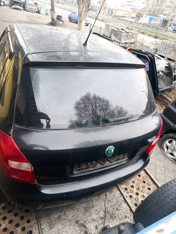 П'яті двері 5J6827025C VAG