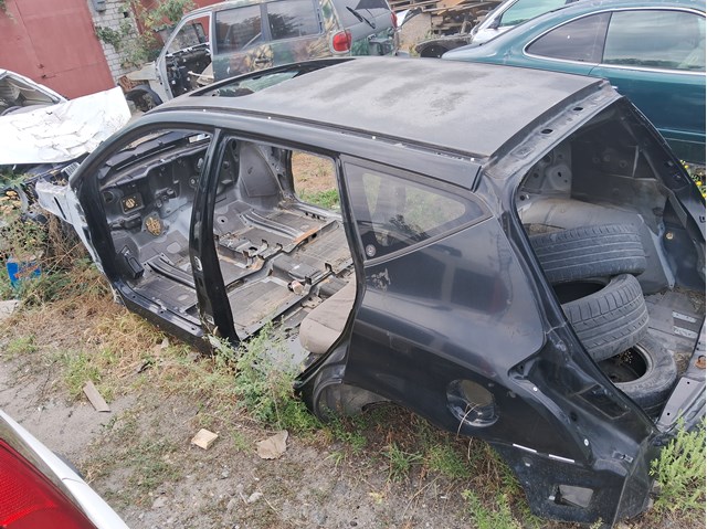 Бічна частина задня ліва 78101CA030 NISSAN