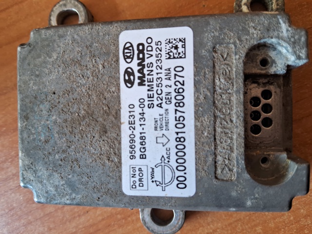 Датчик поперечного прискорення (ESP) 956902E310 HYUNDAI