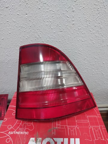 Задні ліхтарі A1638200464 MERCEDES