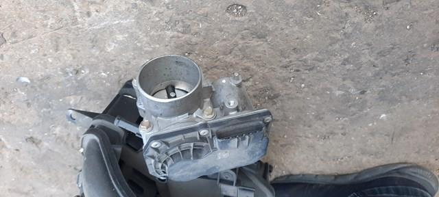 Блок дросельної заслінки P50113640 MAZDA