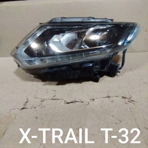 Права блок фара 260104CC5C NISSAN