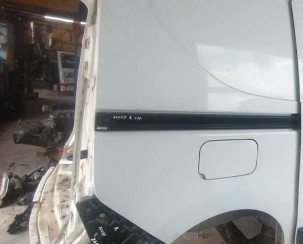 Бічна частина задні праві 760309747R RENAULT