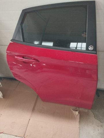 Двері задні в зборі 77004J9000 HYUNDAI