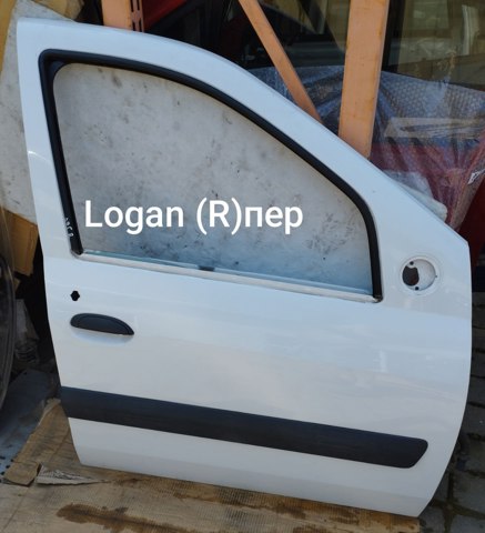 Дверка передня права 801001895R RENAULT