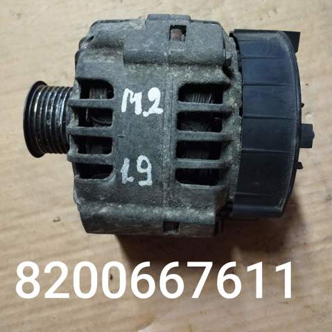Генератор автомобільний 8200667611 RENAULT