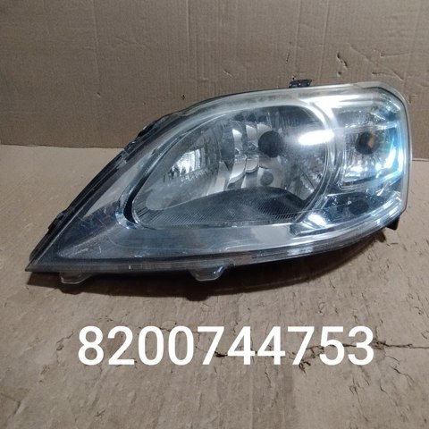 Блок фара ліва 8200744753 RENAULT