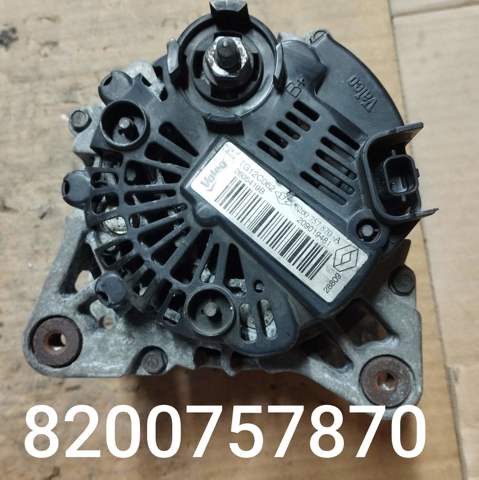 Генератор автомобільний 8200757870 RENAULT