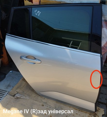 Двері задні в зборі 821006310R RENAULT