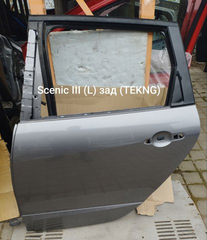 Двері задні, ліві 821019679R RENAULT