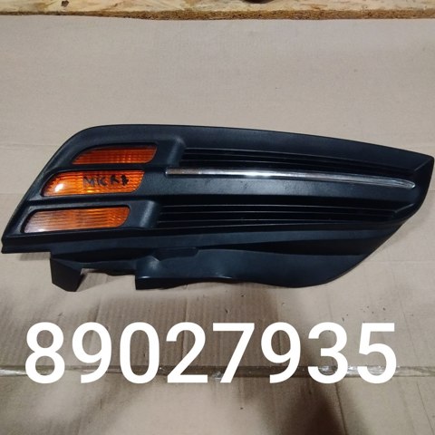 Поворотник лівий 89027935 NISSAN