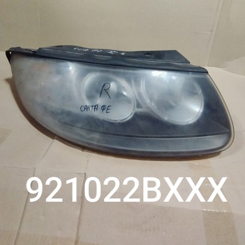 Фара передня права 921022BXXX HYUNDAI