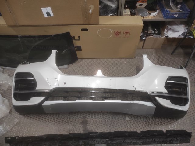Бампер на авто 51119492878 BMW