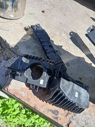 Кронштейн підсилювача заднього бампера 51129851919 BMW