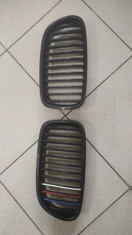 Решітка радіатора ліва 51712165539 BMW