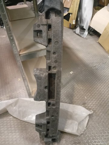 Наповнювач бампера переднього 865201J500 HYUNDAI