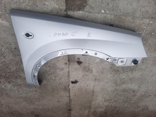 Переднє праве крило 9196449 OPEL