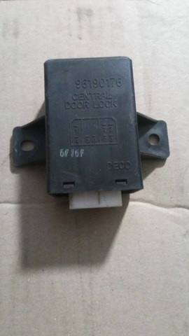 Кнопка центрального замка 96190176 GM