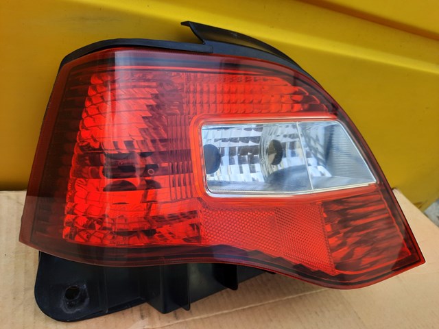 Ліхтар задній лівий E3150011 GM