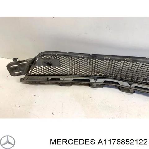 Решітка переднього бампера, центральна A1178852122 MERCEDES